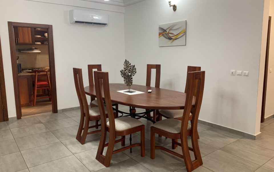 Appartement 3 chambres spacieux avec balcon à Bonamoussadi Denver